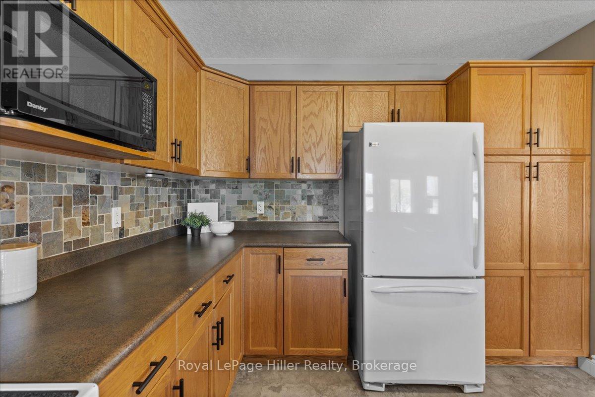 












83 BELL COURT

,
Stratford,




Ontario
N5A7W8

