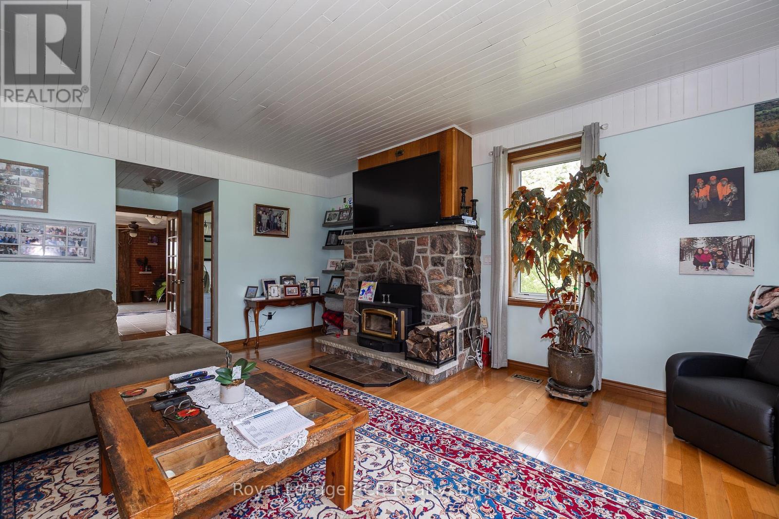 












713630 DURHAM ROAD B

,
Grey Highlands,







Ontario
N0C1K0

