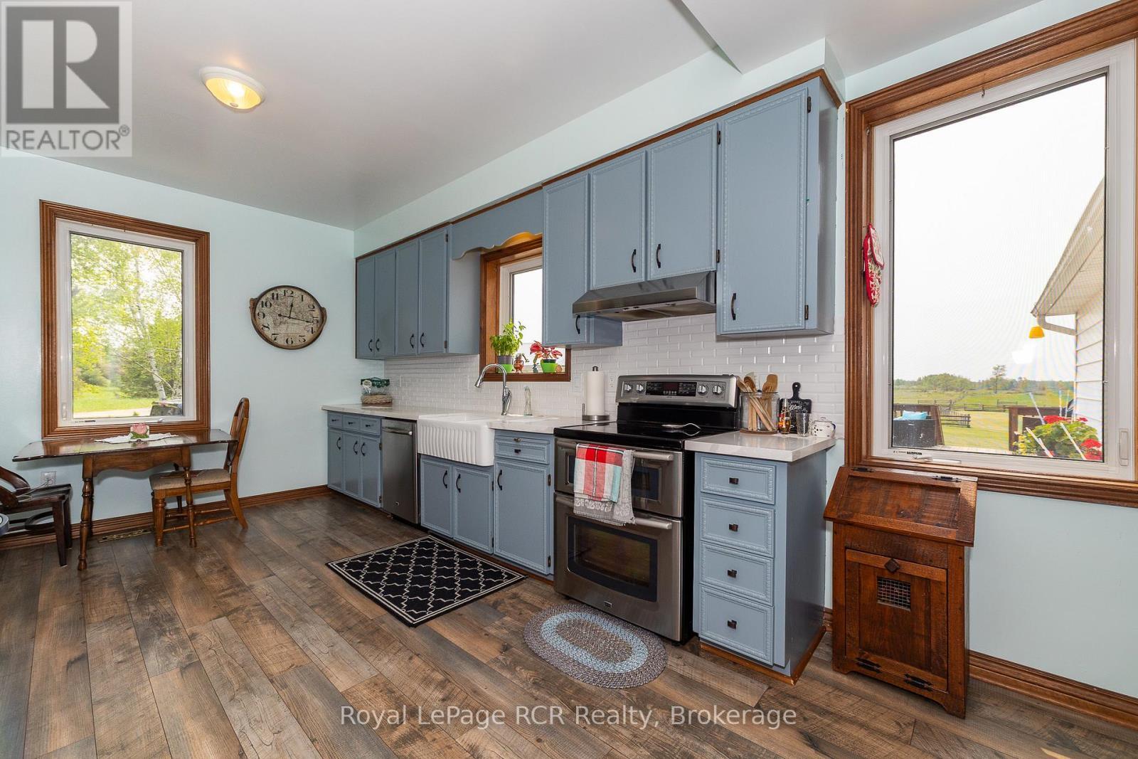 












713630 DURHAM ROAD B

,
Grey Highlands,







Ontario
N0C1K0

