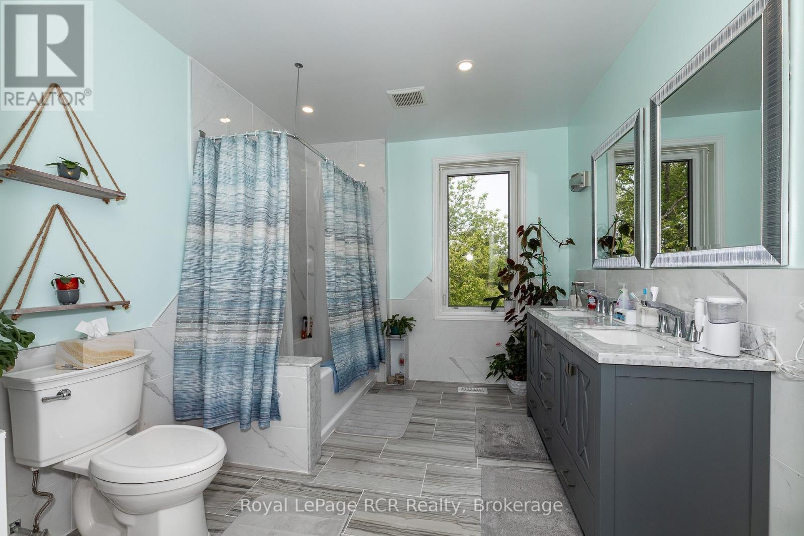 












713630 DURHAM ROAD B

,
Grey Highlands,







Ontario
N0C1K0

