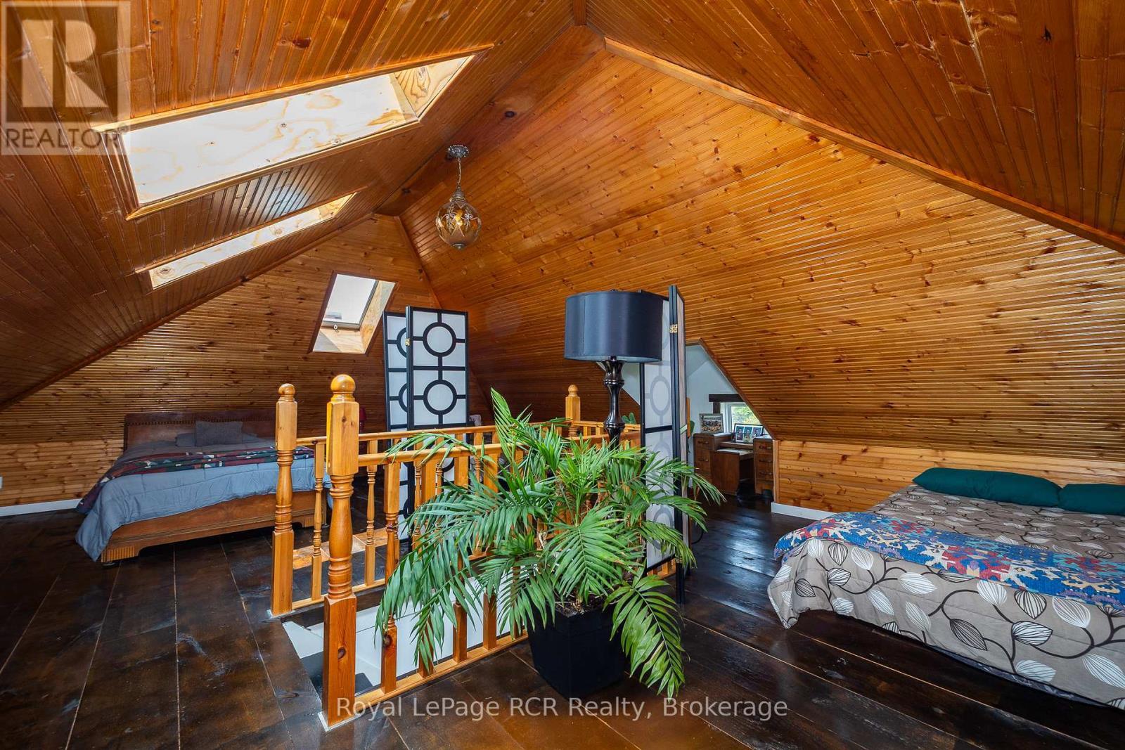 












713630 DURHAM ROAD B

,
Grey Highlands,







Ontario
N0C1K0

