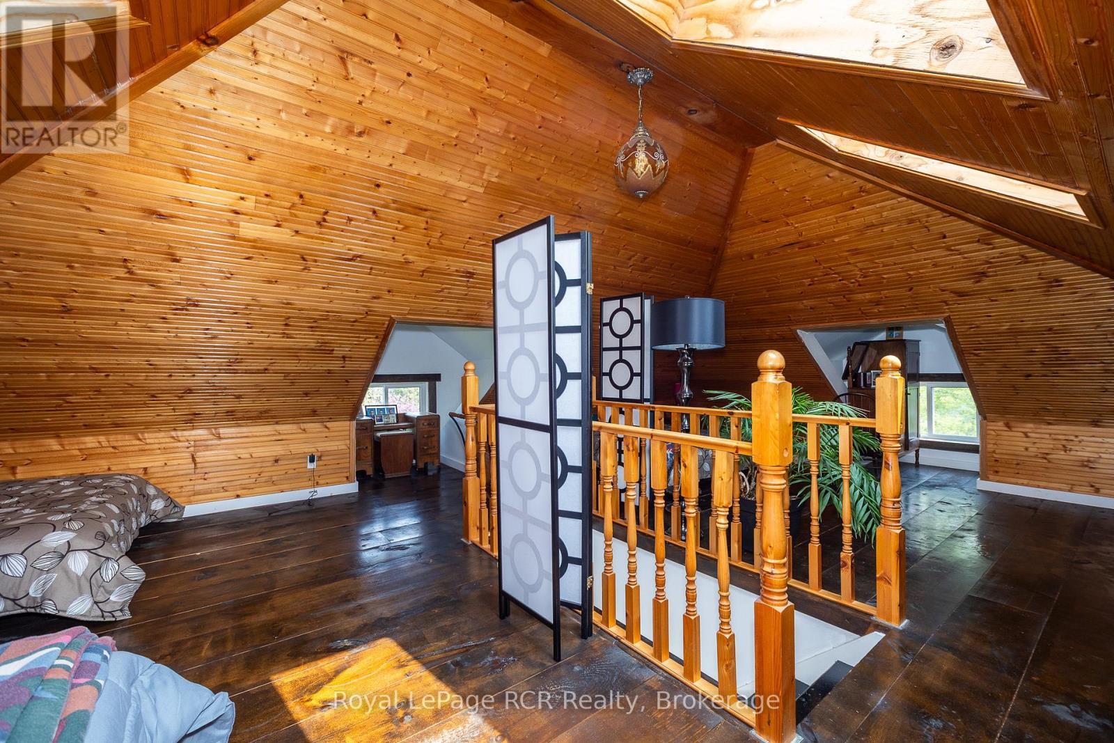 












713630 DURHAM ROAD B

,
Grey Highlands,







Ontario
N0C1K0

