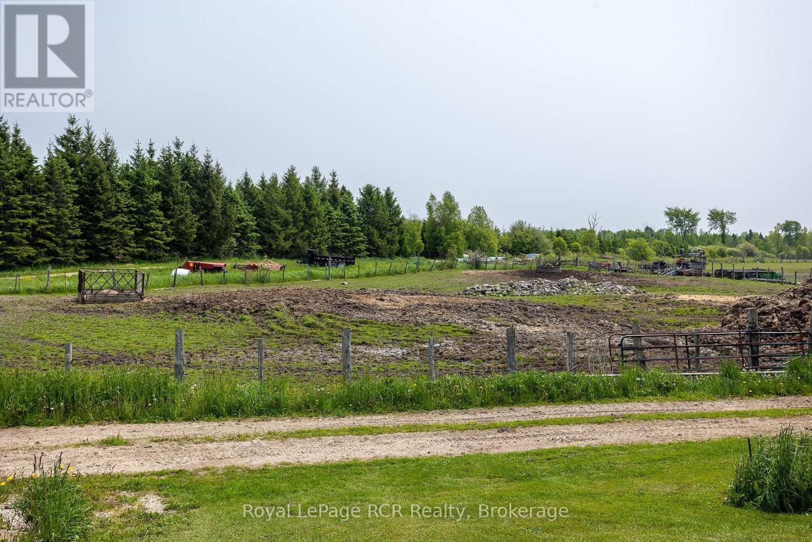 












713630 DURHAM ROAD B

,
Grey Highlands,







Ontario
N0C1K0

