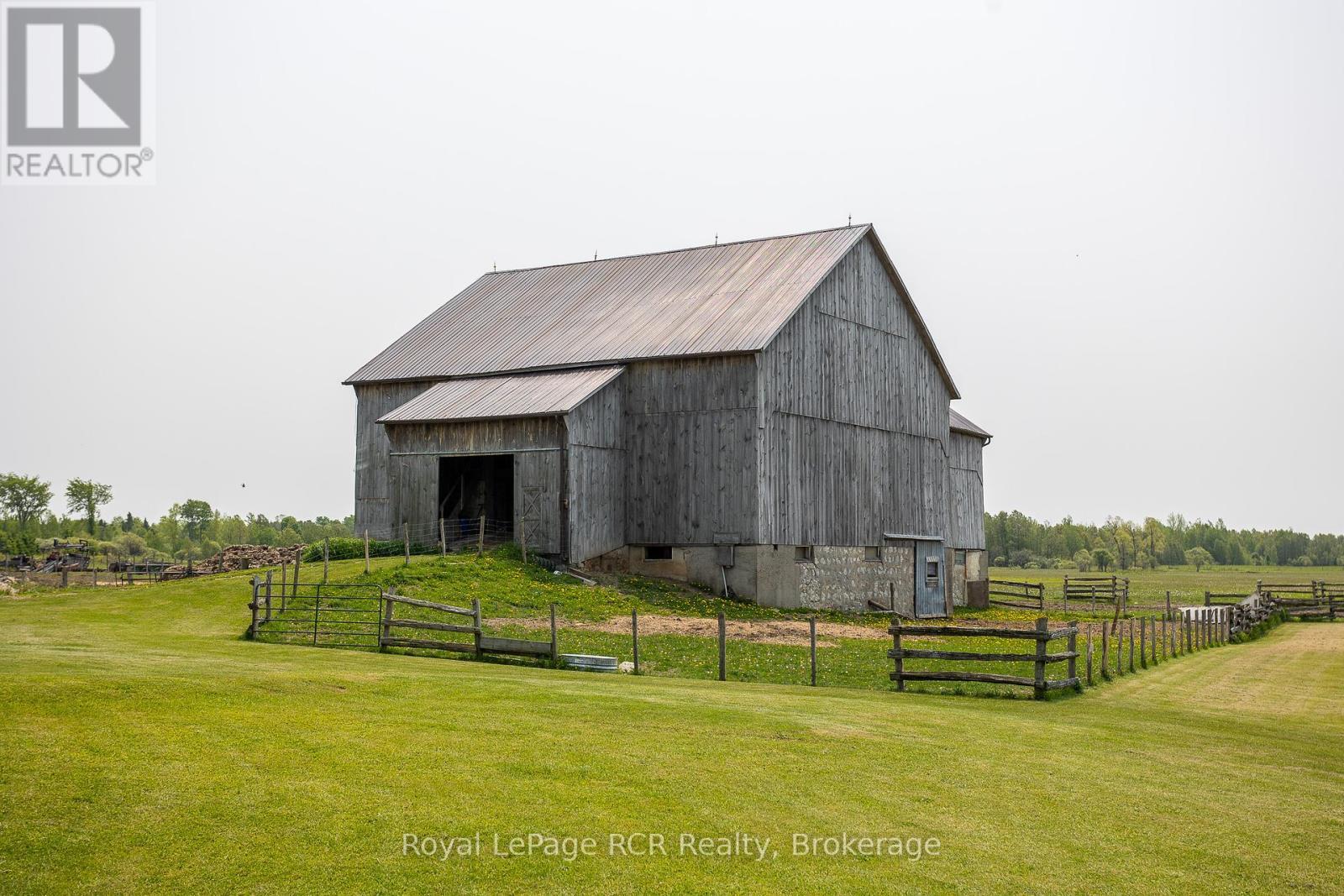 












713630 DURHAM ROAD B

,
Grey Highlands,







Ontario
N0C1K0

