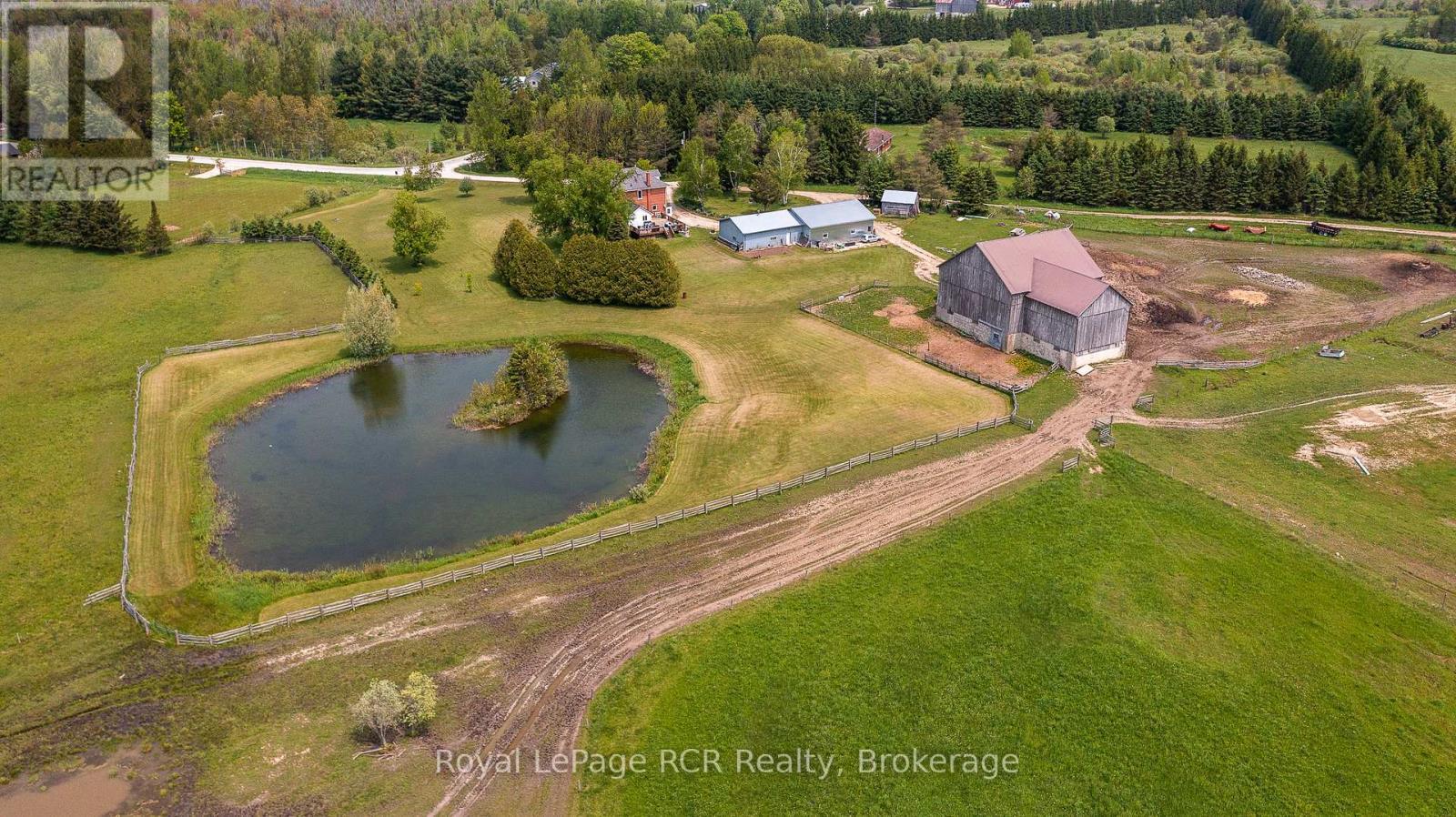 












713630 DURHAM ROAD B

,
Grey Highlands,







Ontario
N0C1K0

