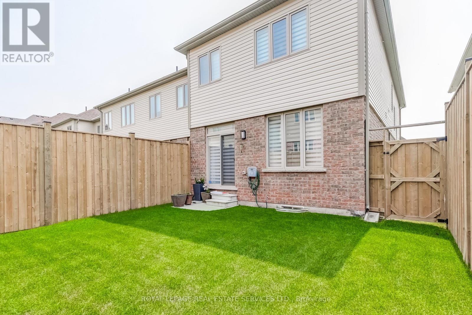 












126 MUTRIE BOULEVARD

,
Guelph/Eramosa,




Ontario
N0B2K0


