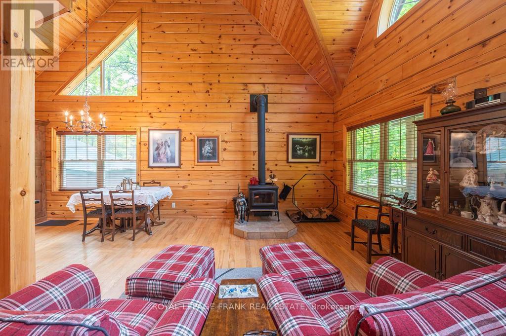 












120 SUGARBUSH CRESCENT

,
Trent Lakes,




Ontario
K0L1J0

