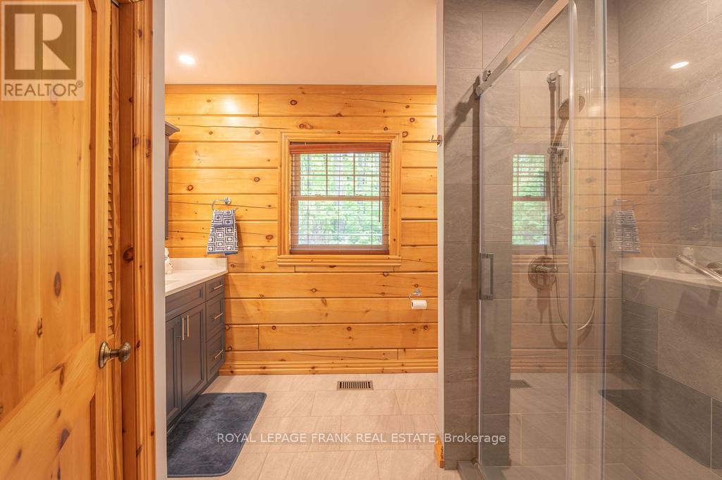 












120 SUGARBUSH CRESCENT

,
Trent Lakes,




Ontario
K0L1J0

