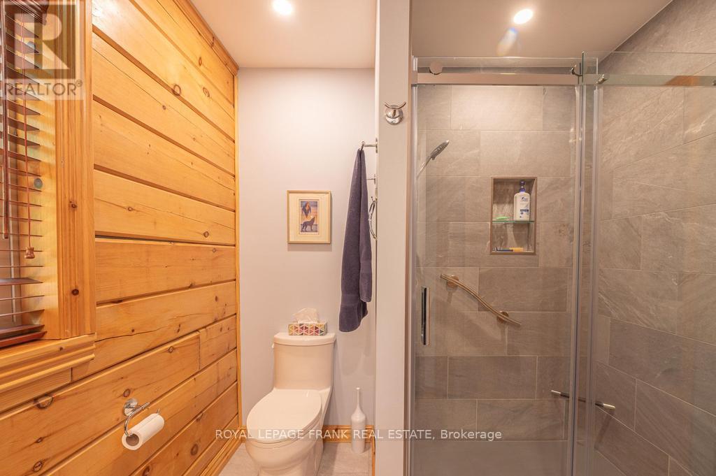 












120 SUGARBUSH CRESCENT

,
Trent Lakes,




Ontario
K0L1J0

