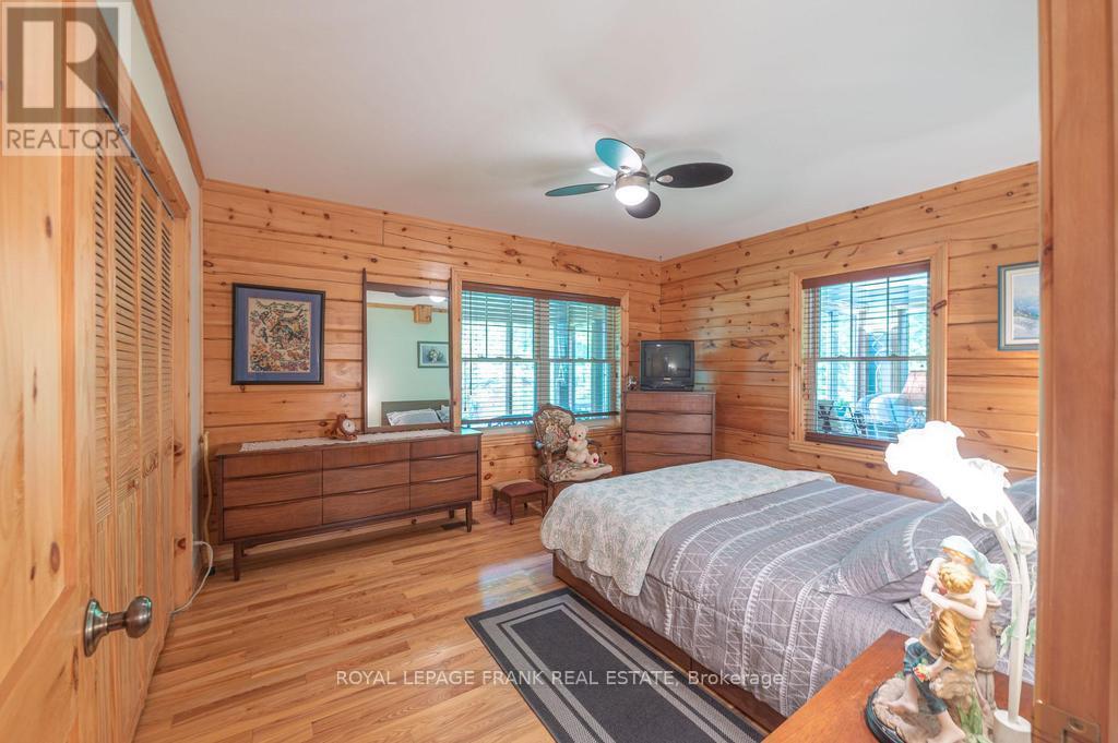 












120 SUGARBUSH CRESCENT

,
Trent Lakes,




Ontario
K0L1J0

