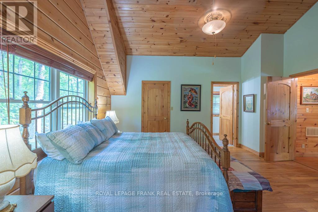 












120 SUGARBUSH CRESCENT

,
Trent Lakes,




Ontario
K0L1J0

