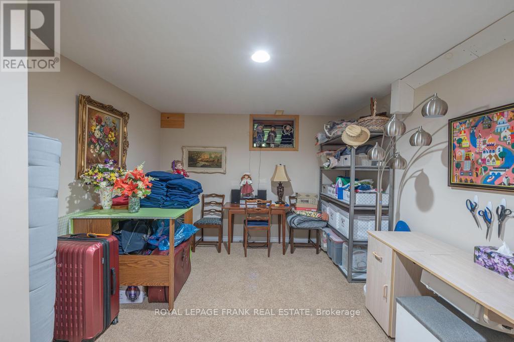 












120 SUGARBUSH CRESCENT

,
Trent Lakes,




Ontario
K0L1J0

