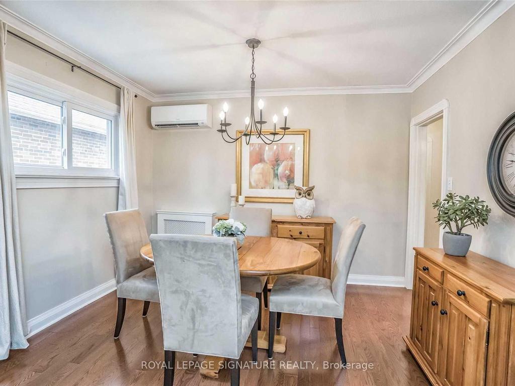 









20


Roblin

Avenue,
Toronto,




ON
M4C 3P8


