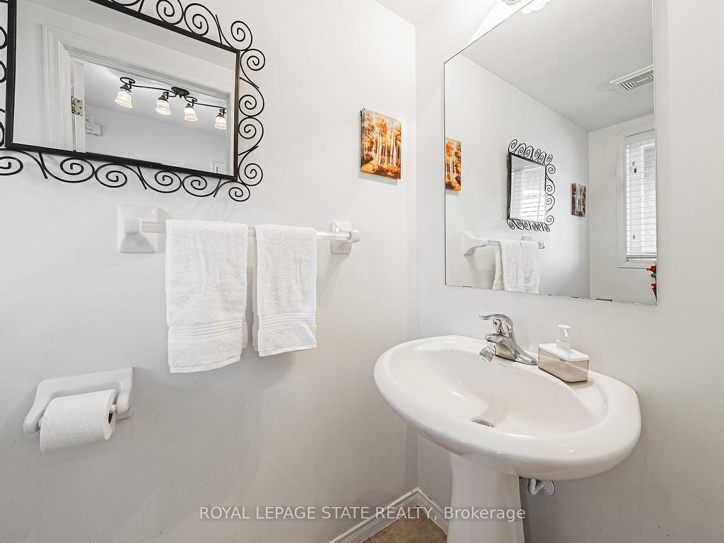 









148


Meadow Wood

Crescent,
Hamilton,




ON
L8J 3Z8

