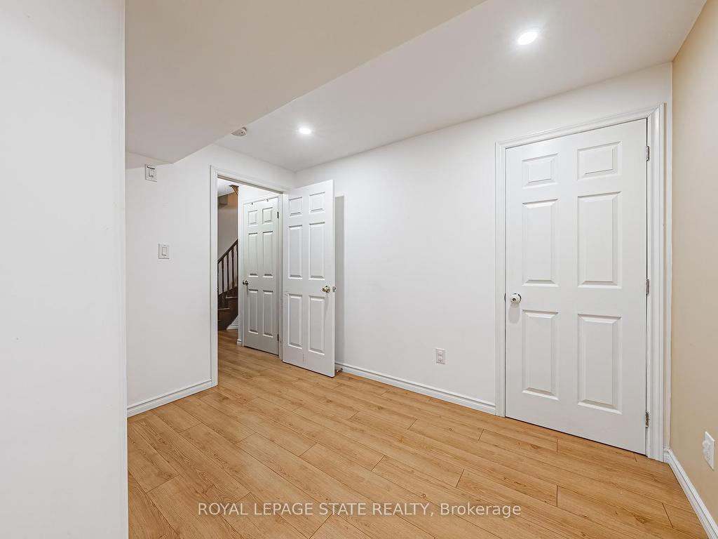 









148


Meadow Wood

Crescent,
Hamilton,




ON
L8J 3Z8

