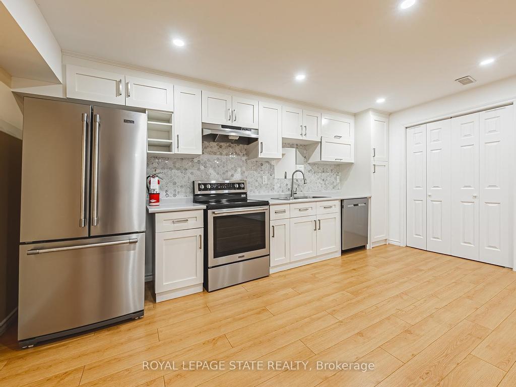 









148


Meadow Wood

Crescent,
Hamilton,




ON
L8J 3Z8

