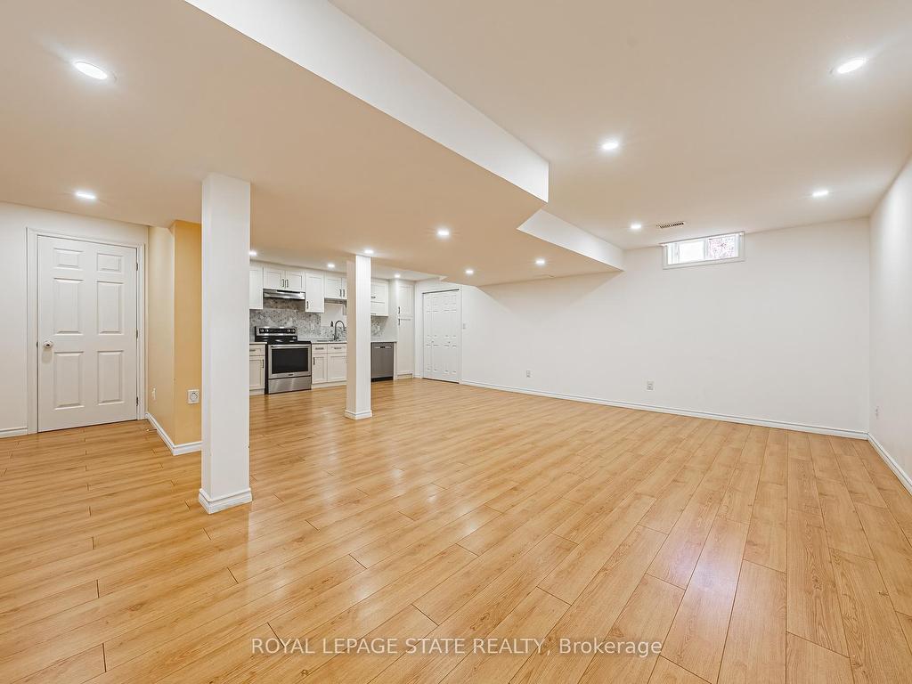 









148


Meadow Wood

Crescent,
Hamilton,




ON
L8J 3Z8

