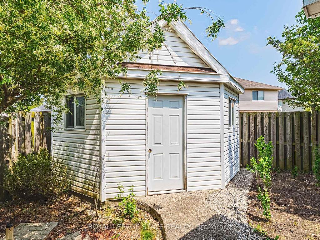









148


Meadow Wood

Crescent,
Hamilton,




ON
L8J 3Z8


