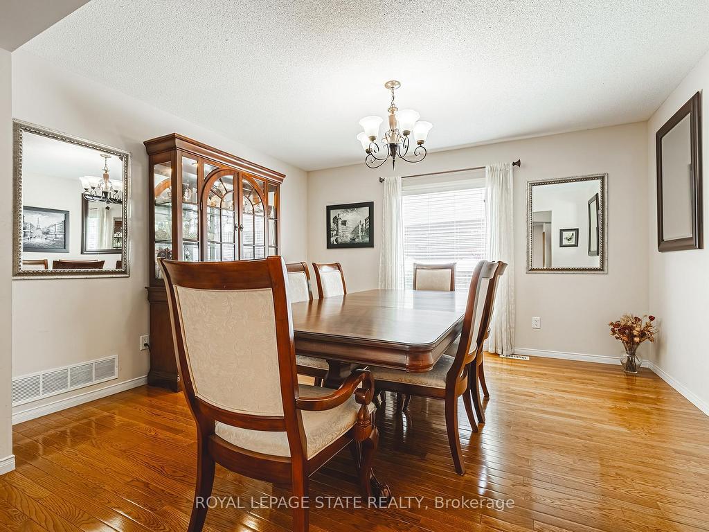 









148


Meadow Wood

Crescent,
Hamilton,




ON
L8J 3Z8

