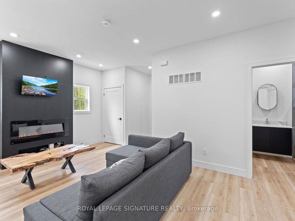 









44


Sunnyshore Park

Drive,
McKellar,




ON
P2A 0B5

