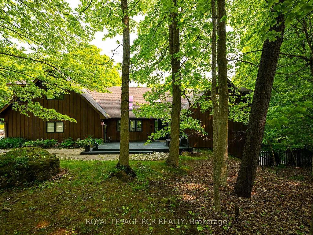 









427049


25th

Side Road,
Mono,




ON
L9V 1E5

