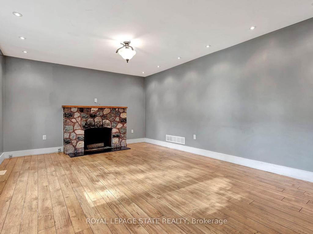 









121


King

Street East,
Hamilton,




ON
L8G 1L2

