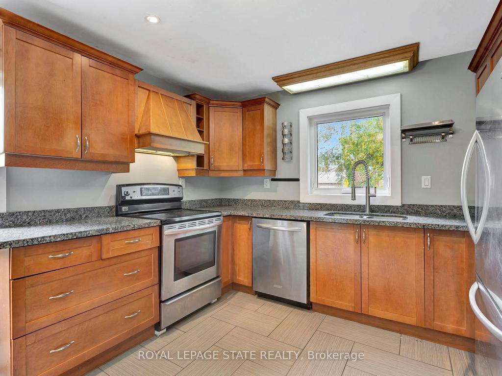 









121


King

Street East,
Hamilton,




ON
L8G 1L2

