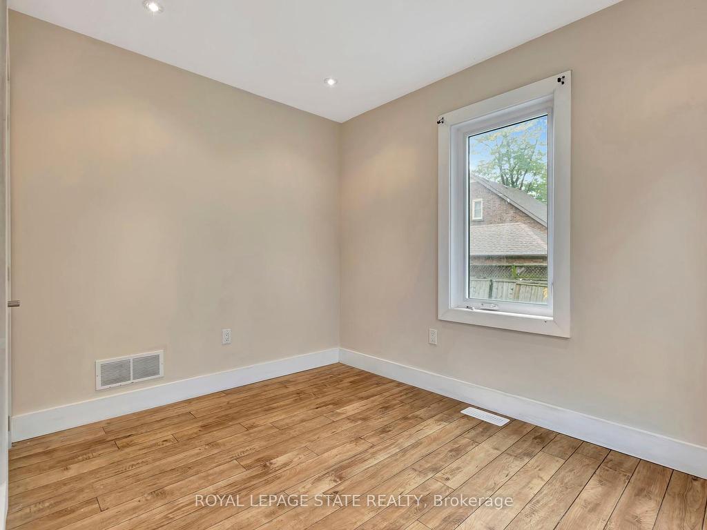 









121


King

Street East,
Hamilton,




ON
L8G 1L2

