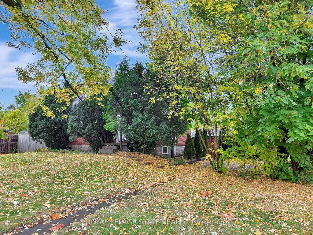 









121


King

Street East,
Hamilton,




ON
L8G 1L2


