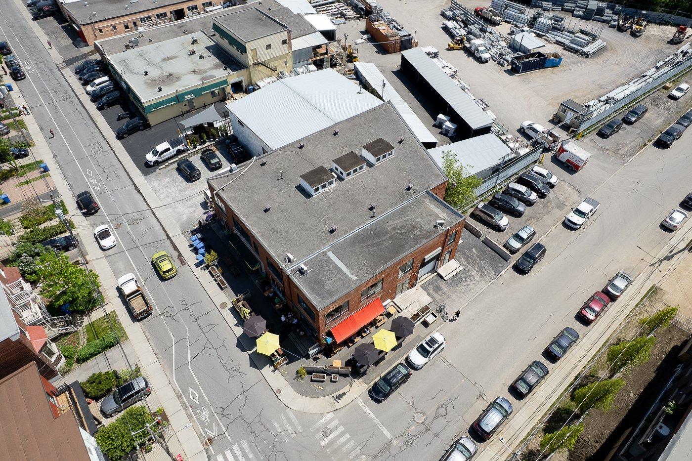 









205

 - 215


Av. St-Denis

,
Saint-Lambert,




QC
J4P2G4

