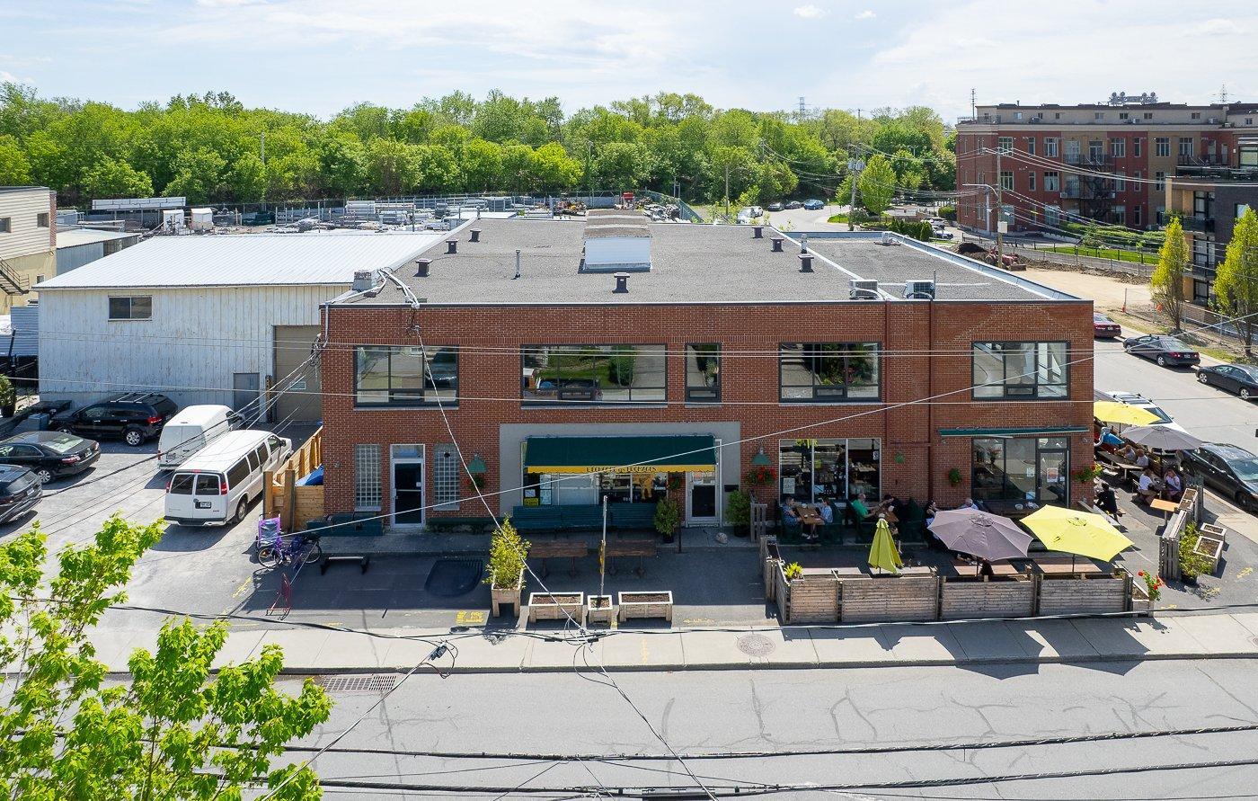 









205

 - 215


Av. St-Denis

,
Saint-Lambert,




QC
J4P2G4

