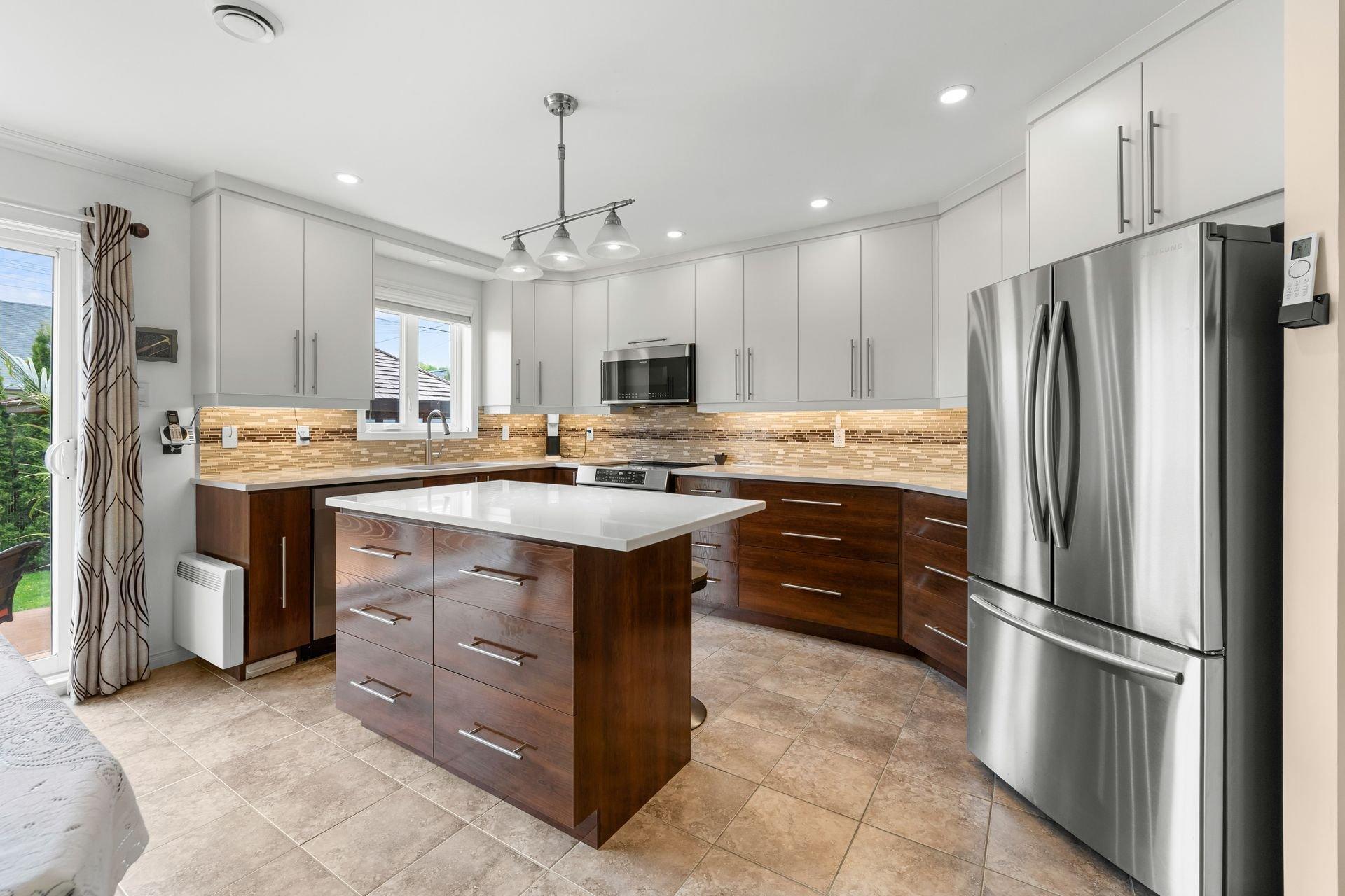 









780


Rue Marie-Louise-Lemelin

,
Lévis (Les Chutes-de-la-Chaudière-Ouest),




QC
G7A0B6

