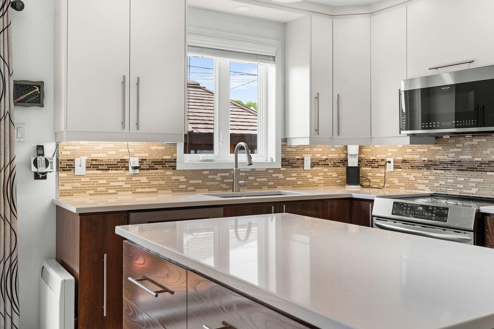 









780


Rue Marie-Louise-Lemelin

,
Lévis (Les Chutes-de-la-Chaudière-Ouest),




QC
G7A0B6

