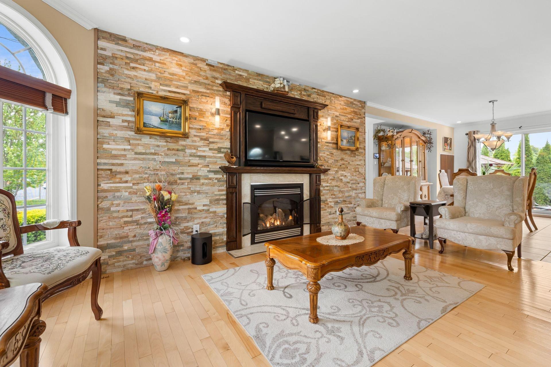 









780


Rue Marie-Louise-Lemelin

,
Lévis (Les Chutes-de-la-Chaudière-Ouest),




QC
G7A0B6

