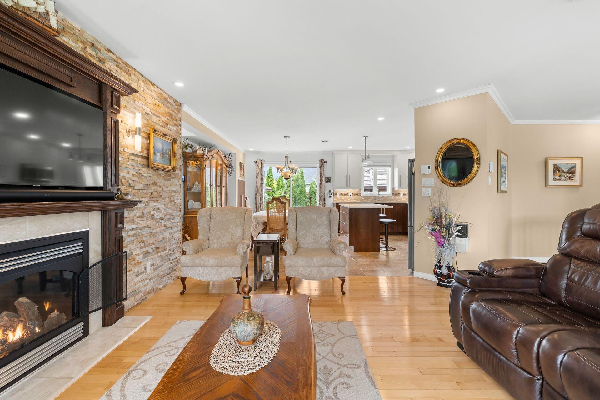 









780


Rue Marie-Louise-Lemelin

,
Lévis (Les Chutes-de-la-Chaudière-Ouest),




QC
G7A0B6

