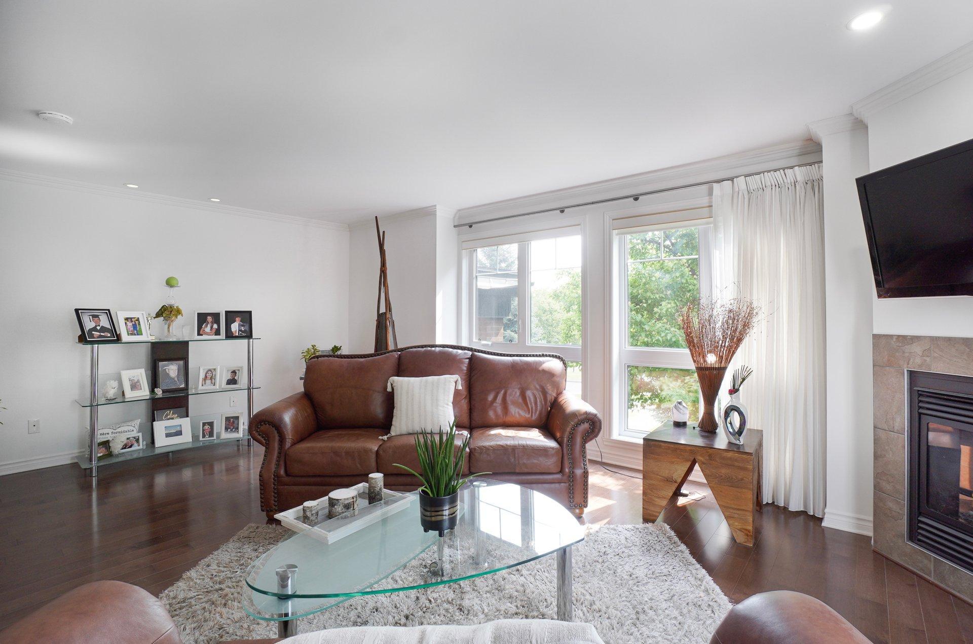 









610


Rue Jacques-Lavigne

, 201,
Sainte-Thérèse,




QC
J7E0A8

