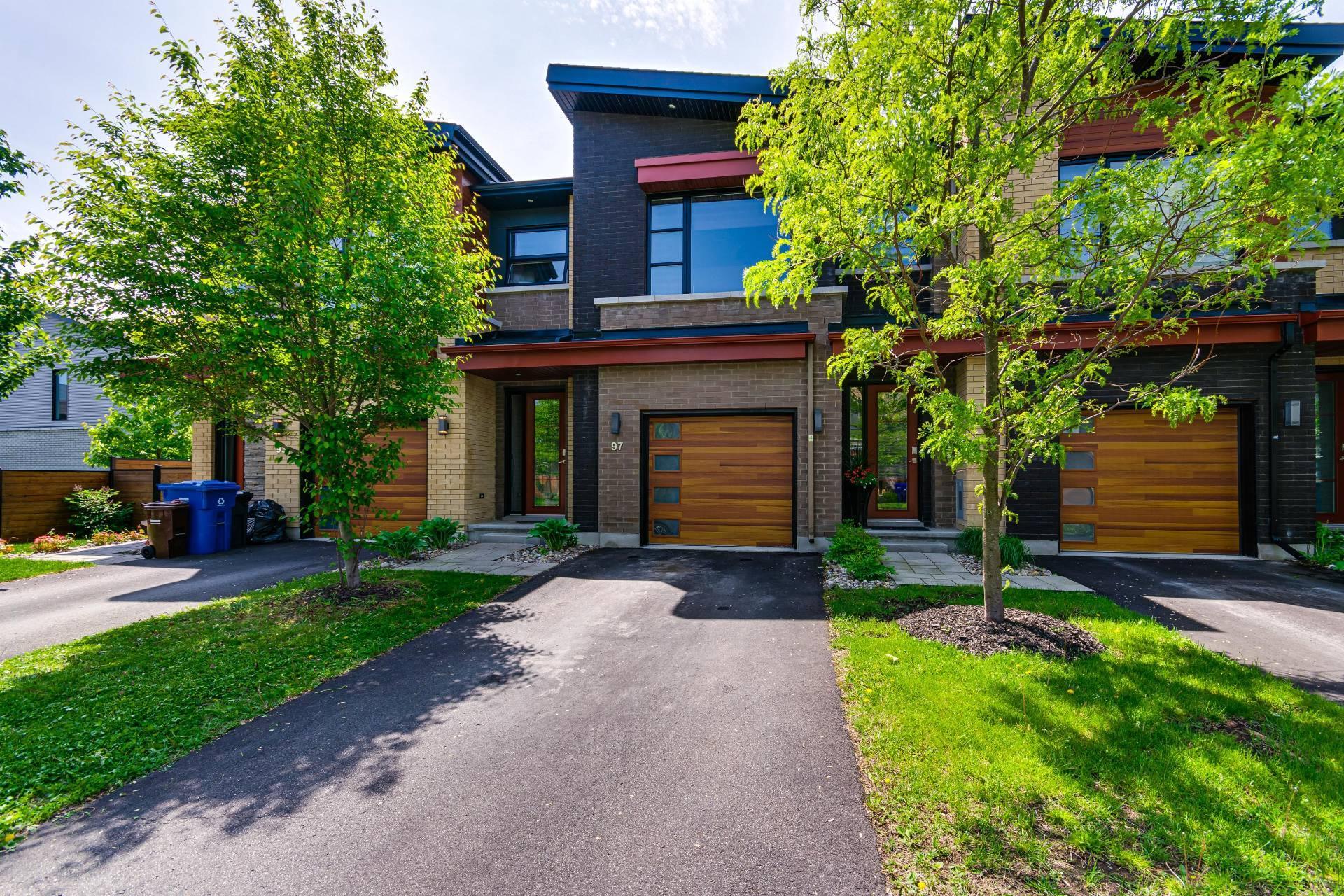









97


Rue de Stockholm

,
Gatineau (Aylmer),




QC
J9J4A1

