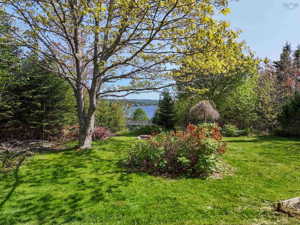 












252 Hillside Drive

,
Boutiliers Point,




NS
B3Z 1W8

