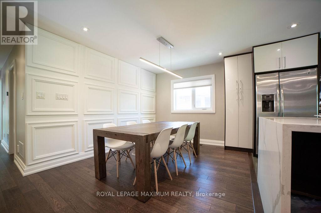 












76 LANGHOLM DRIVE

,
Toronto,




Ontario
M3M2R8

