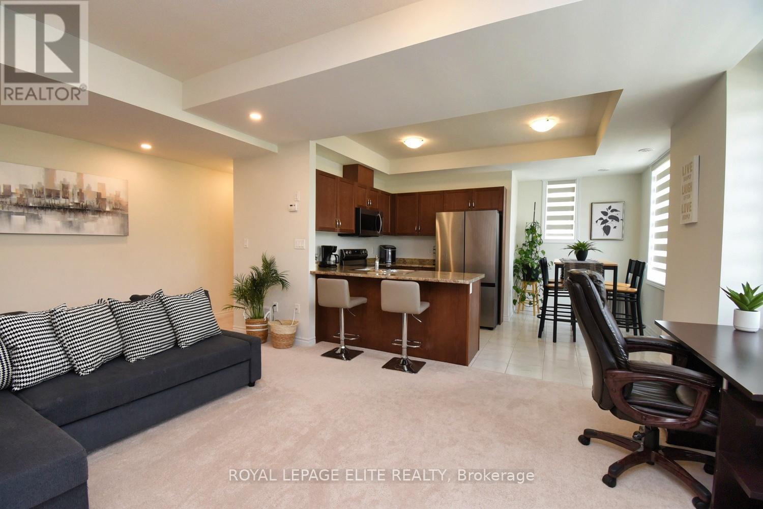 












69 - 383 DUNDAS STREET E

,
Hamilton,




Ontario
L8B1X6

