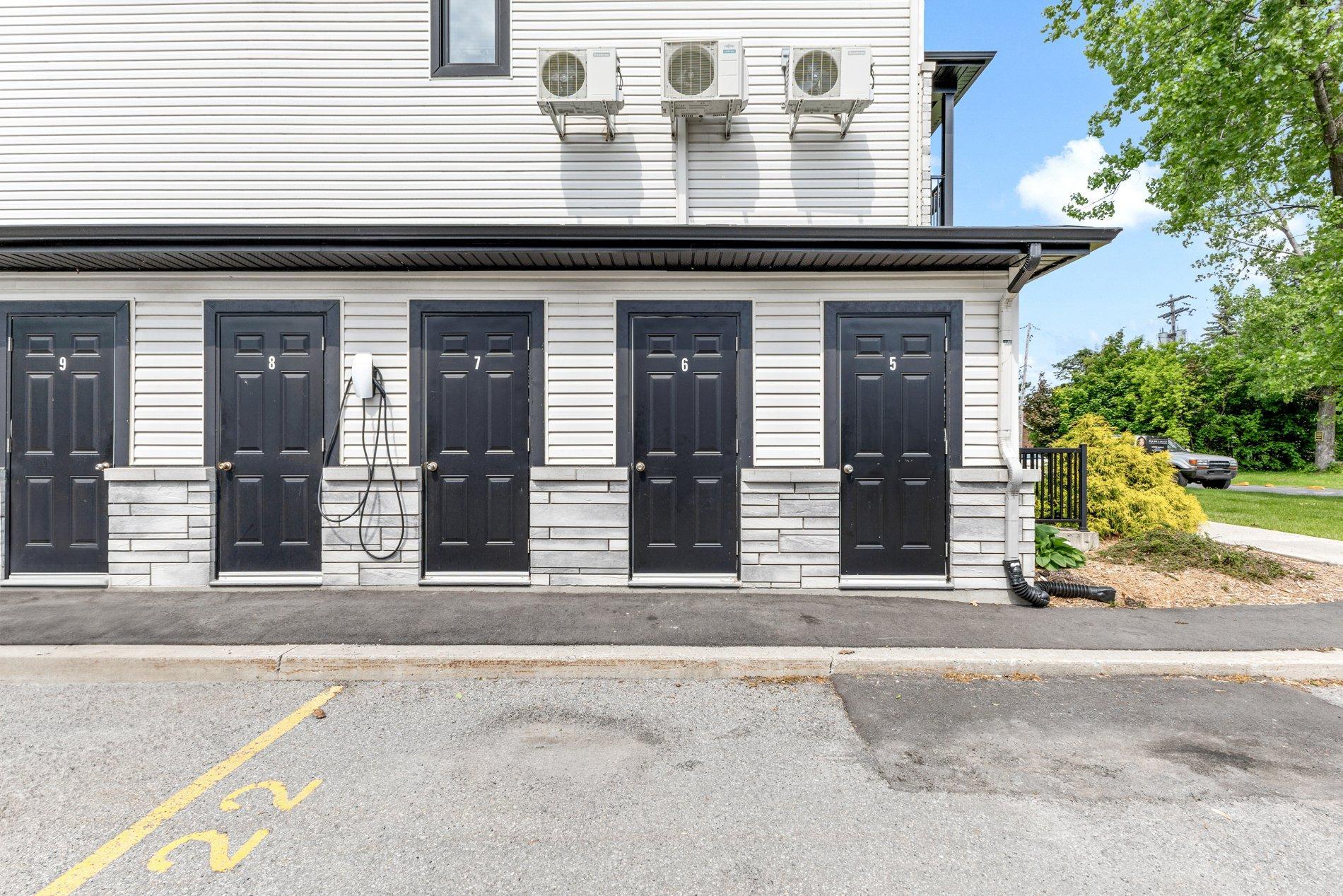 









200


Rue des Ruisseaux

, 6,
L'Île-Perrot,




QC
J7V0Z3

