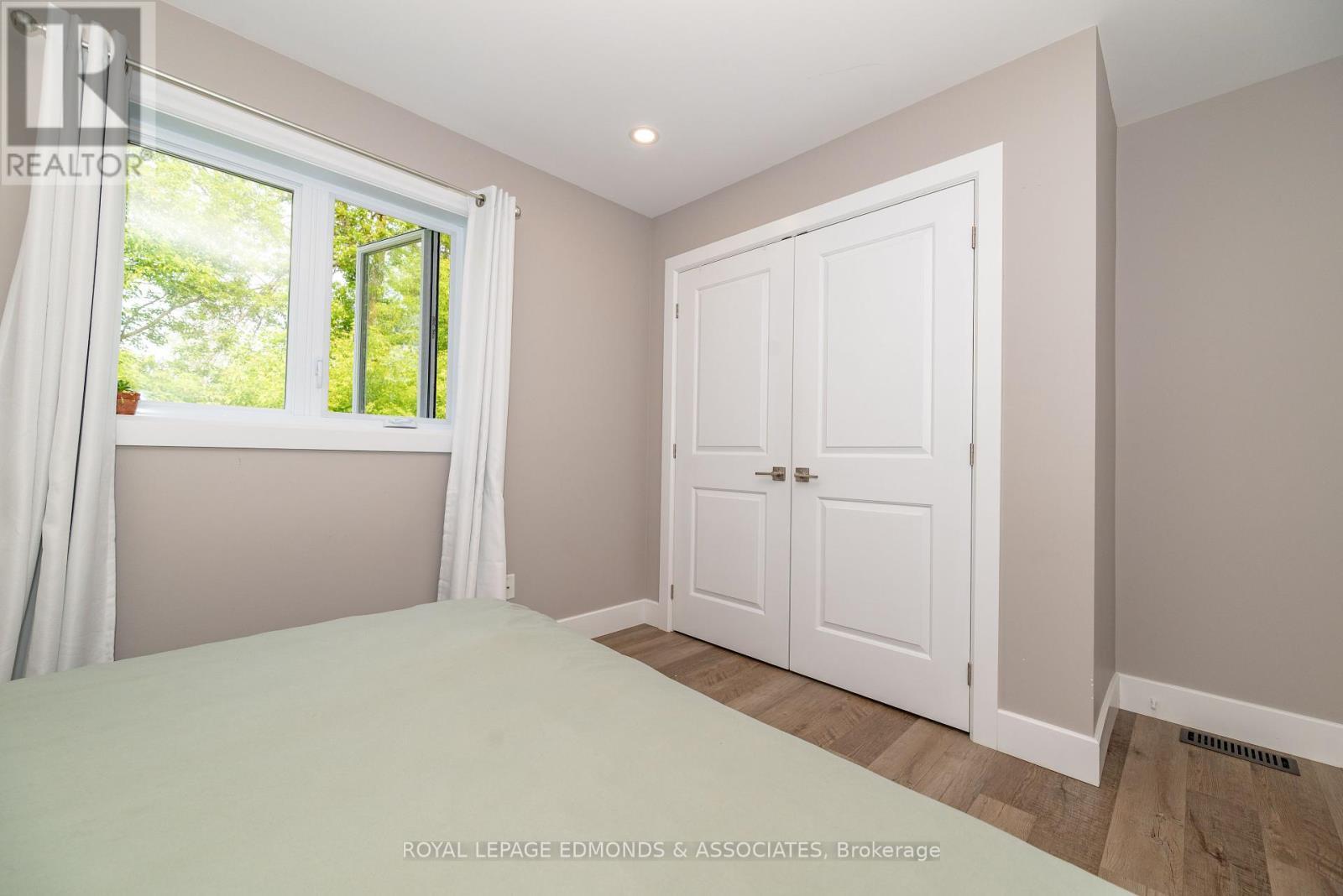 












464 DOMINION STREET

,
Pembroke,




Ontario
K8A4W8

