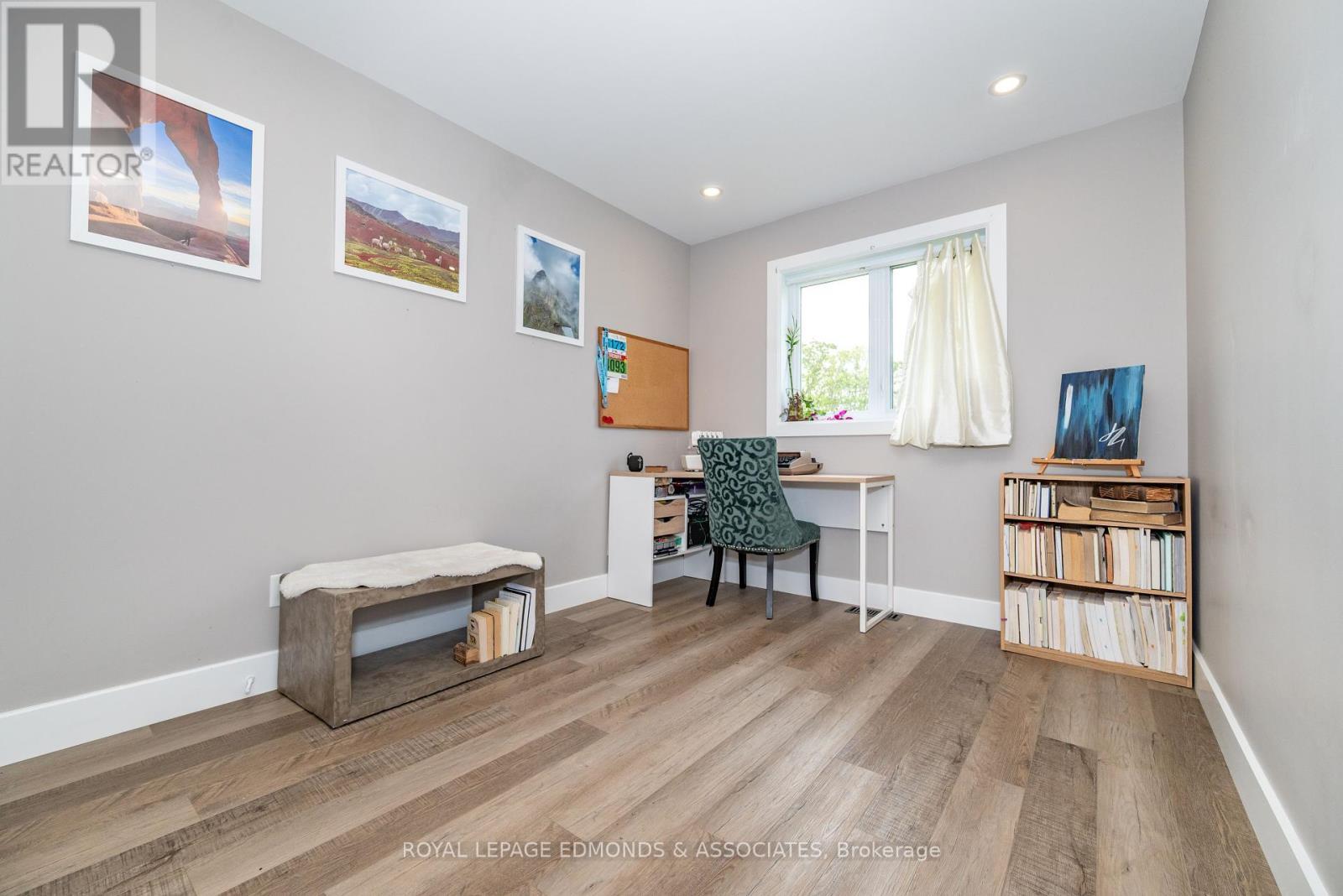 












464 DOMINION STREET

,
Pembroke,




Ontario
K8A4W8

