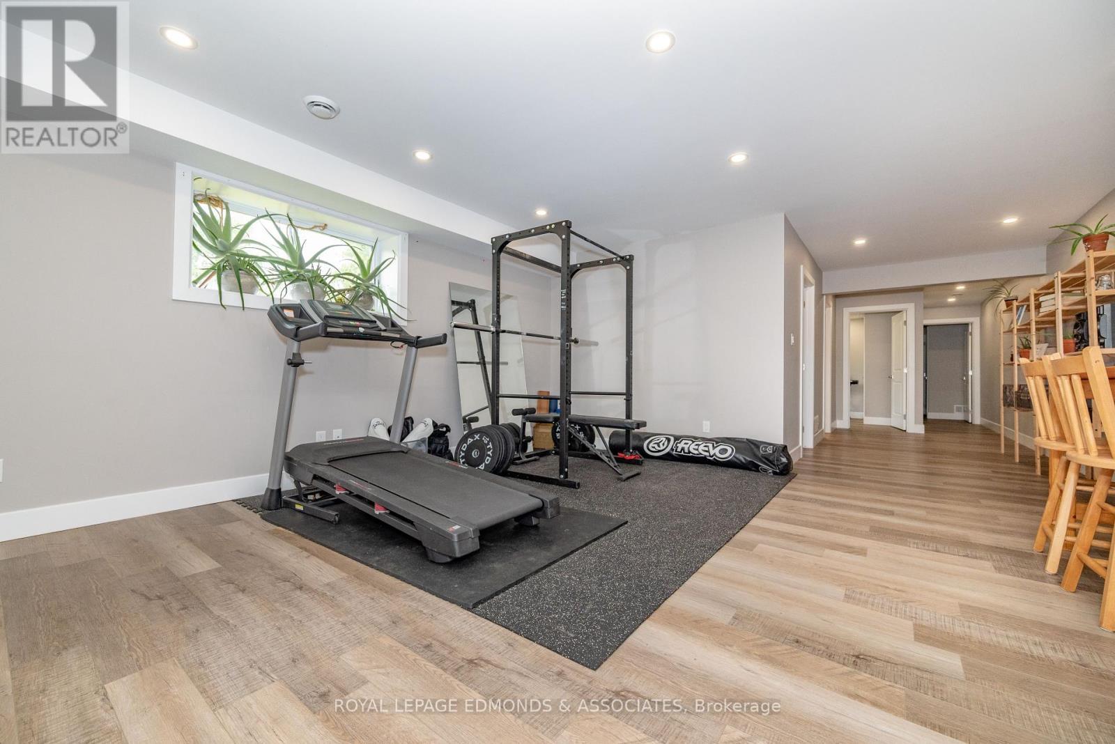 












464 DOMINION STREET

,
Pembroke,




Ontario
K8A4W8

