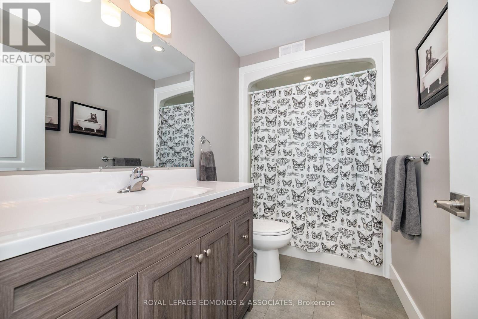 












464 DOMINION STREET

,
Pembroke,




Ontario
K8A4W8

