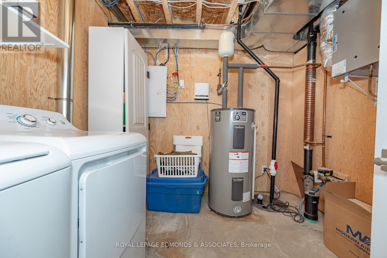 












464 DOMINION STREET

,
Pembroke,




Ontario
K8A4W8

