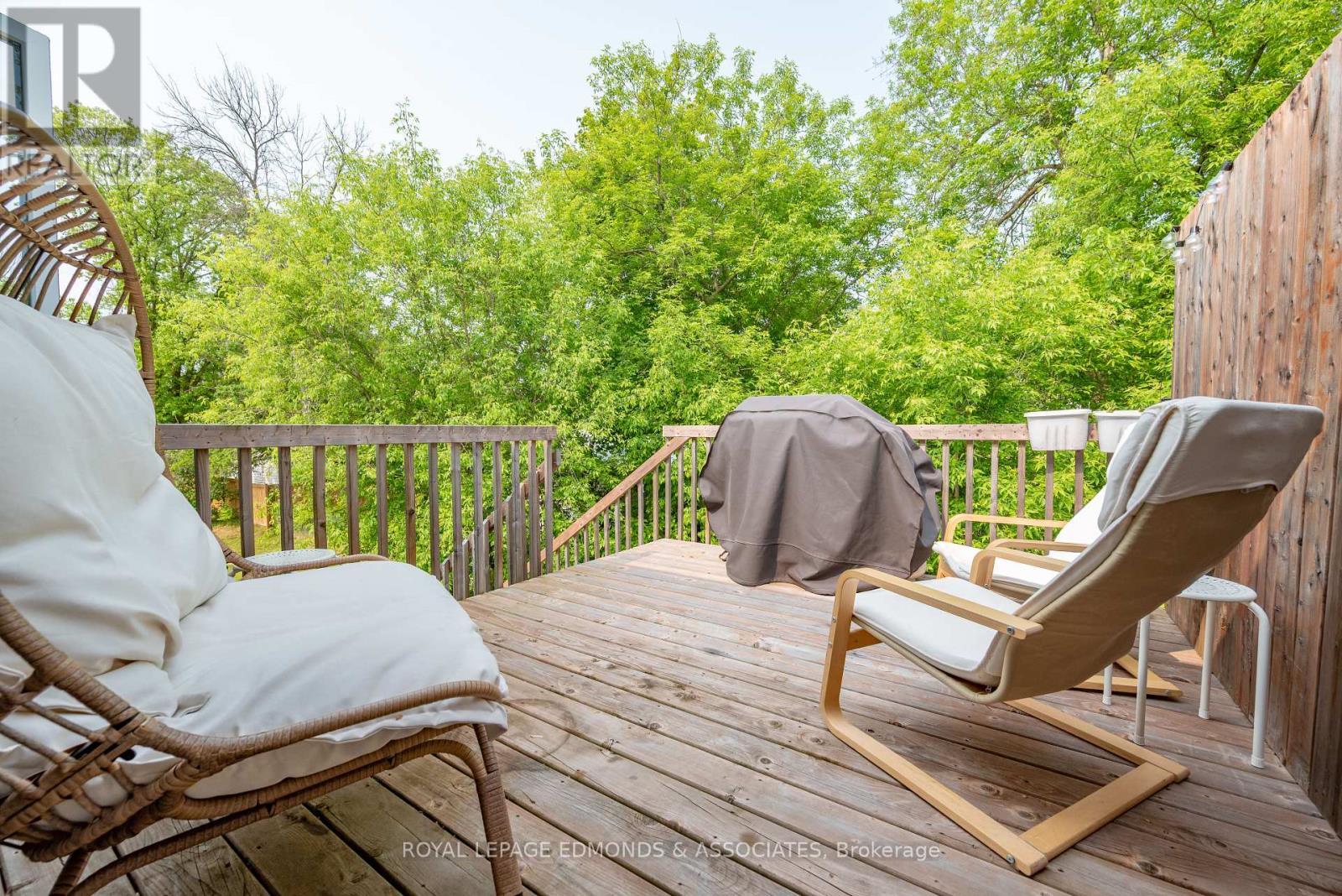 












464 DOMINION STREET

,
Pembroke,




Ontario
K8A4W8

