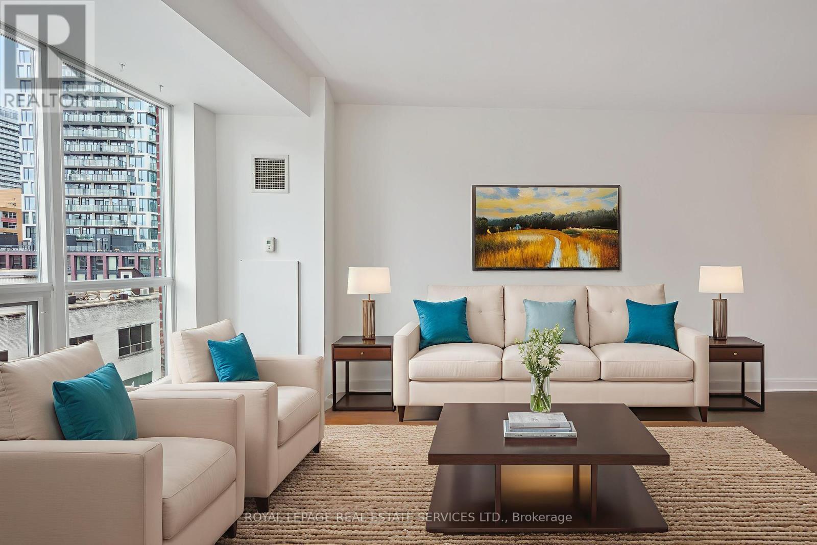 












807 - 38 THE ESPLANADE

,
Toronto,




Ontario
M5E1A5

