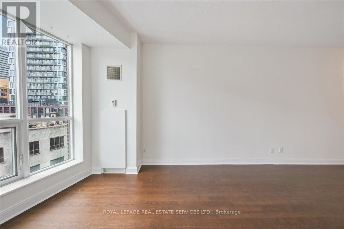 












807 - 38 THE ESPLANADE

,
Toronto,




Ontario
M5E1A5

