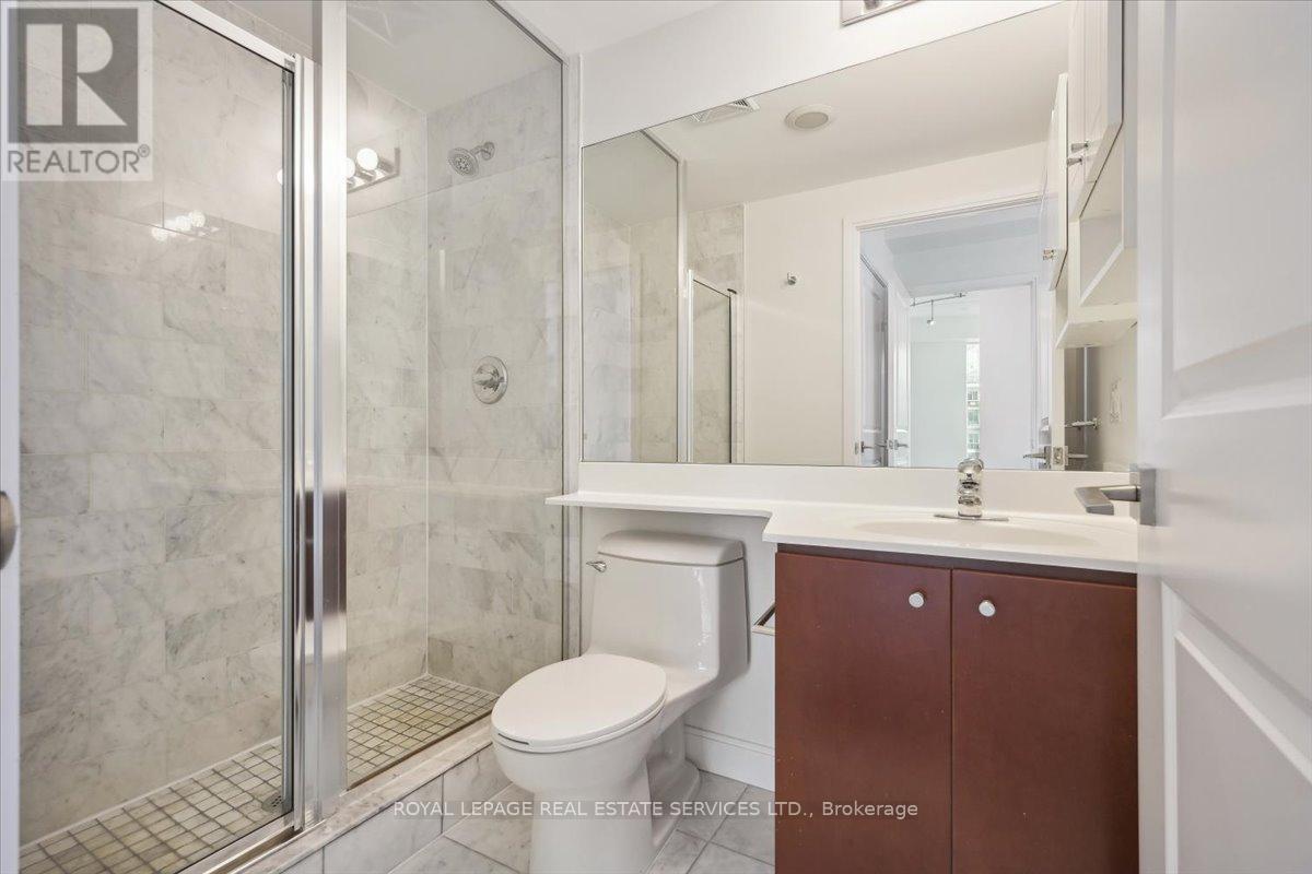 












807 - 38 THE ESPLANADE

,
Toronto,




Ontario
M5E1A5

